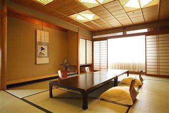Choraku Ryokan Kōbe Extérieur photo